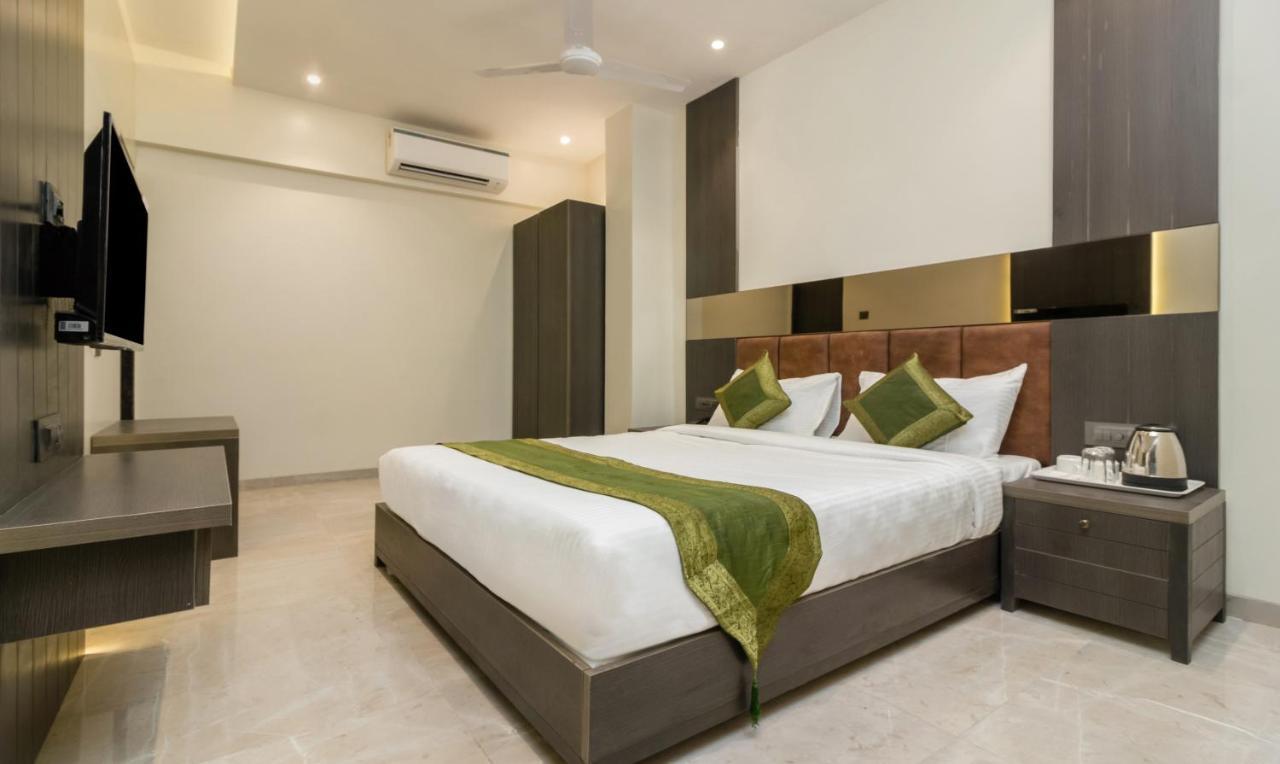 Hotel Oyster Suite Andheri West Βομβάη Εξωτερικό φωτογραφία